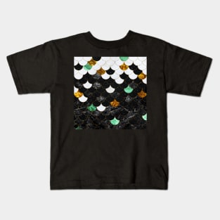 Textured Scallops Design Kids T-Shirt
